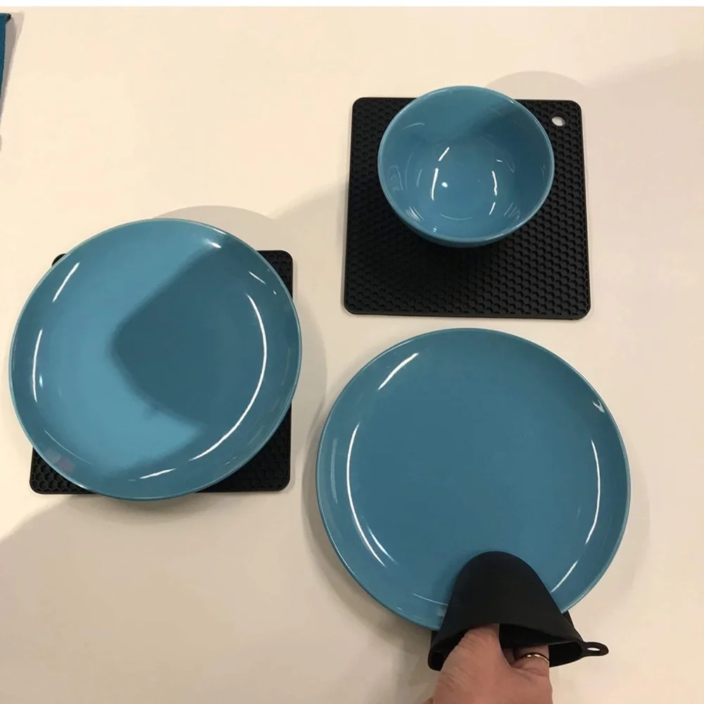 MOMOCAT 4Pack Pot Holders and Silicone Mini Oven Mitts Set Resistant Oven Gloves - Picture 5 of 8